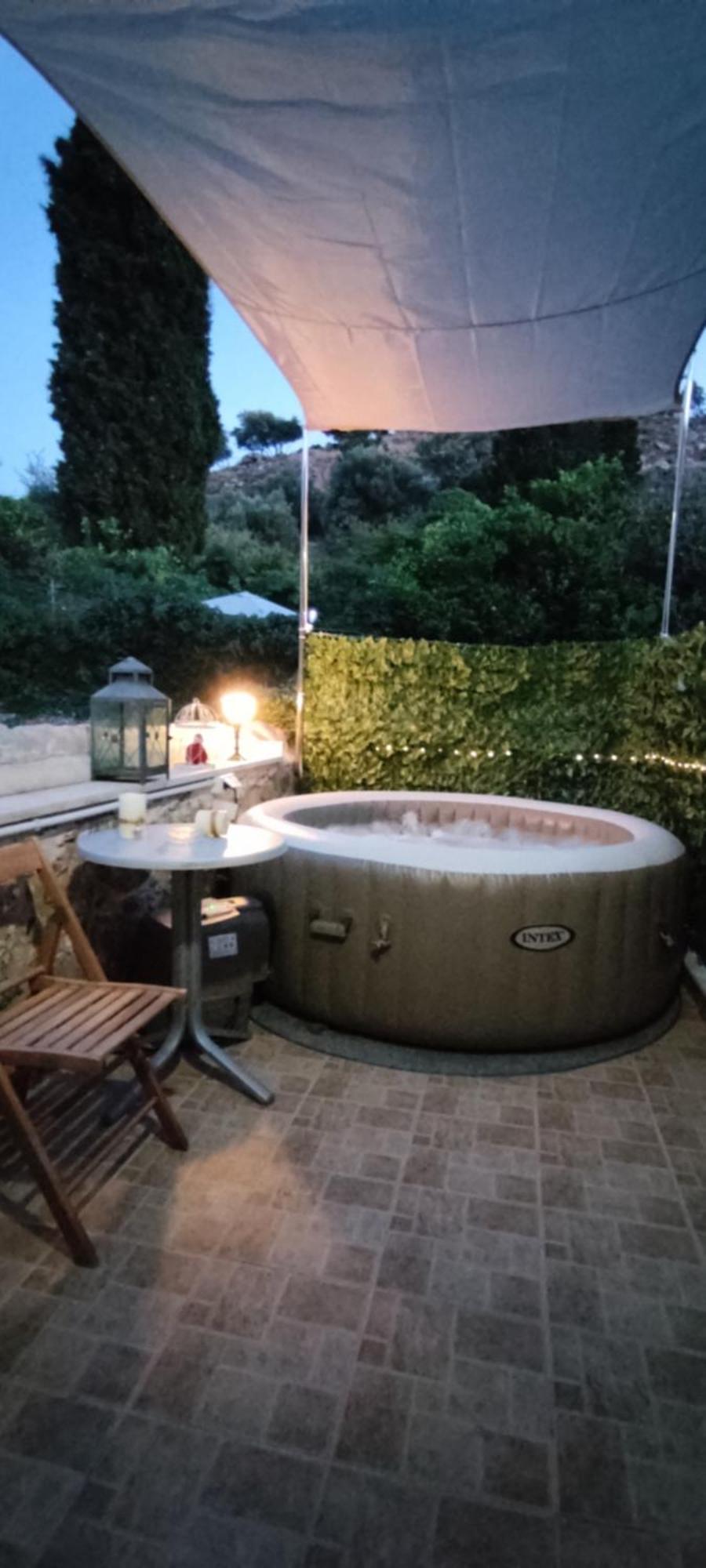 Villa Sofita With Tzakouzi Maroulás Eksteriør bilde